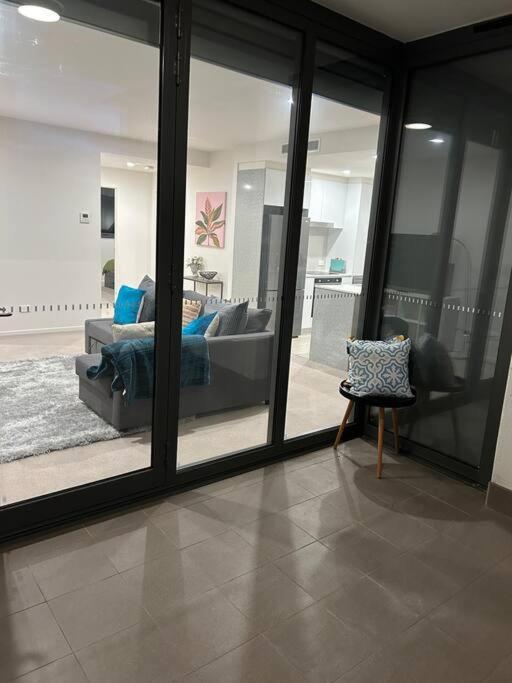 Plush On Mort Apartment Canberra
